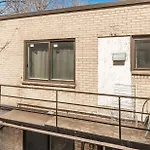 Cozy One Bedroom Apartment In The Heart Of Downtown - 329